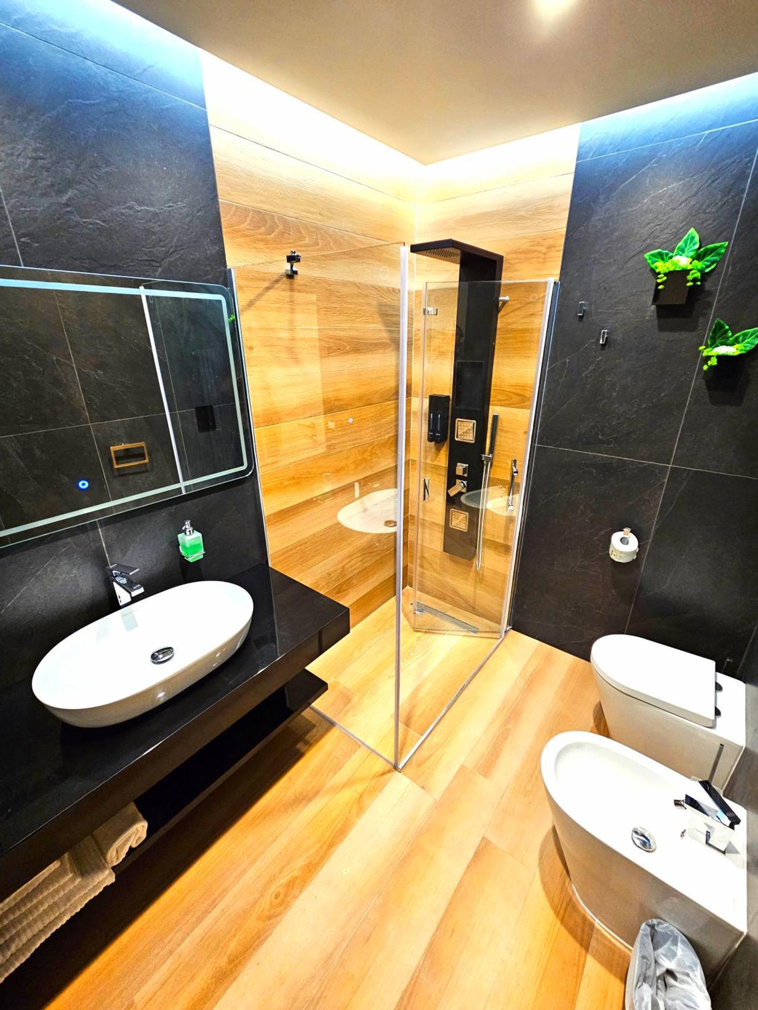 Astoria Boutique Suites Лече Екстериор снимка