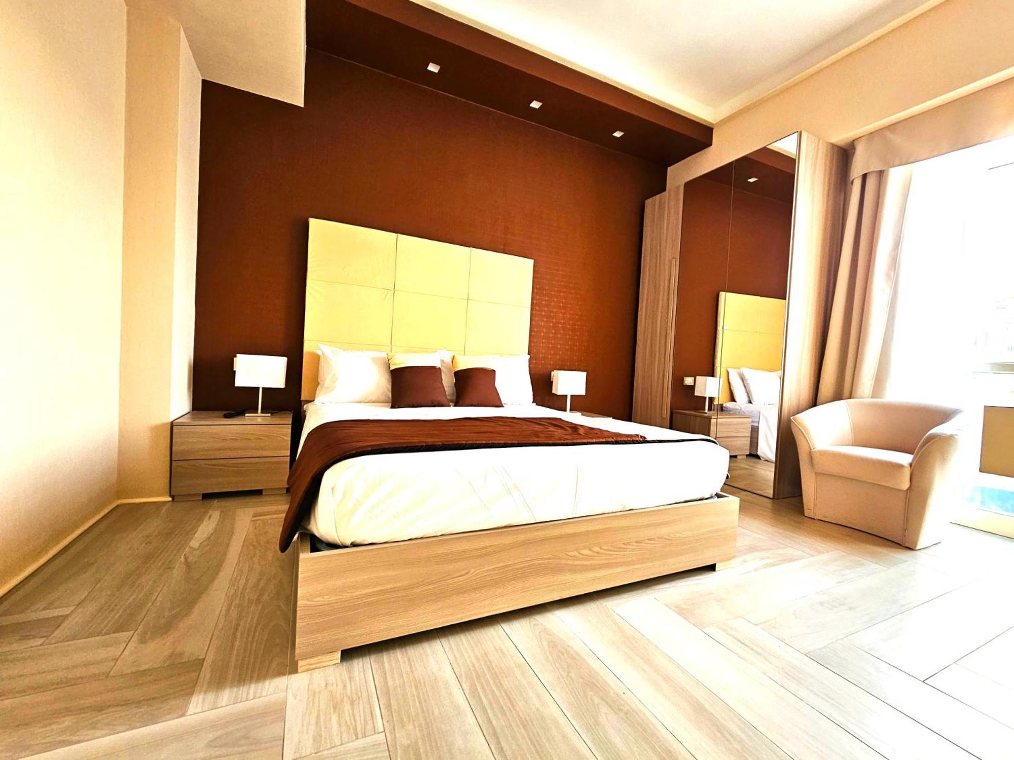 Astoria Boutique Suites Лече Екстериор снимка